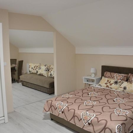 Garden Apartmani Ягодина Екстер'єр фото
