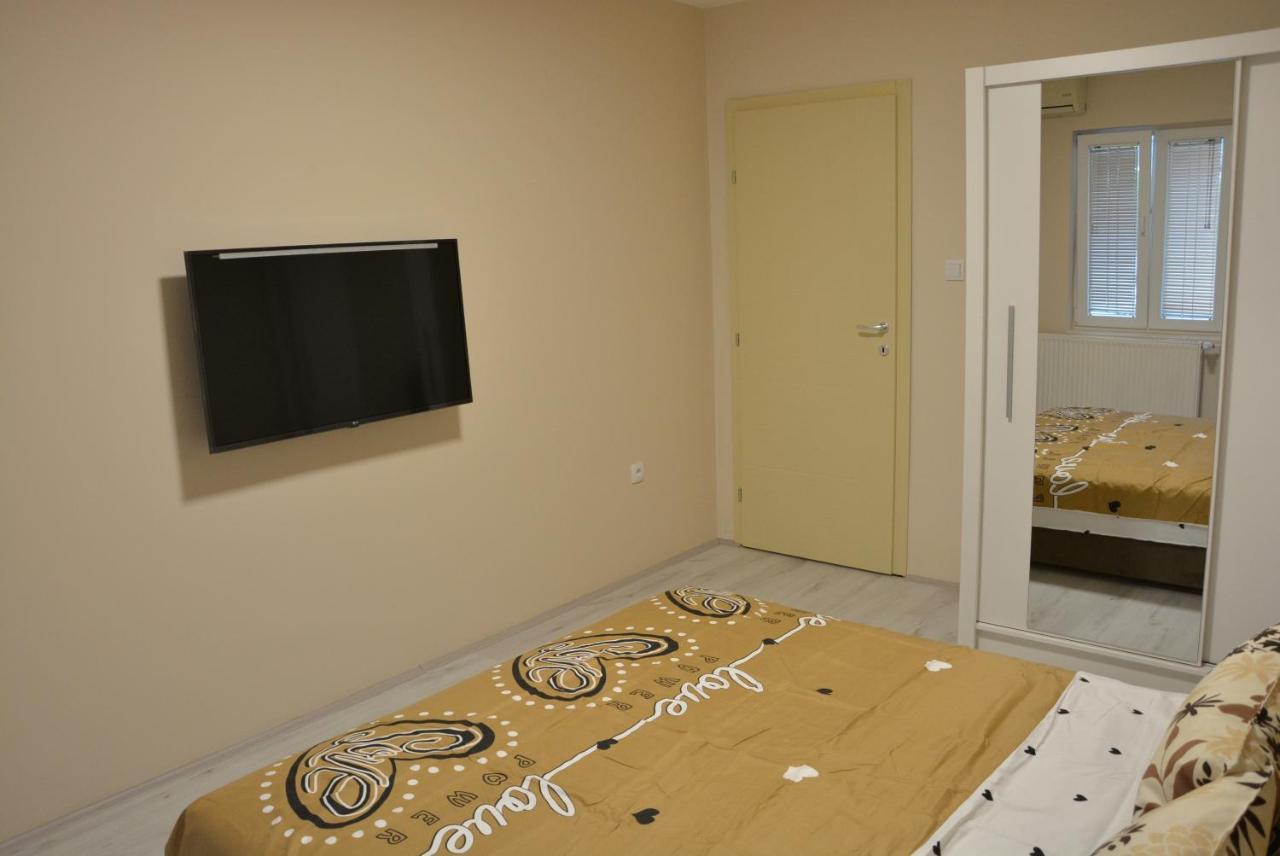 Garden Apartmani Ягодина Екстер'єр фото