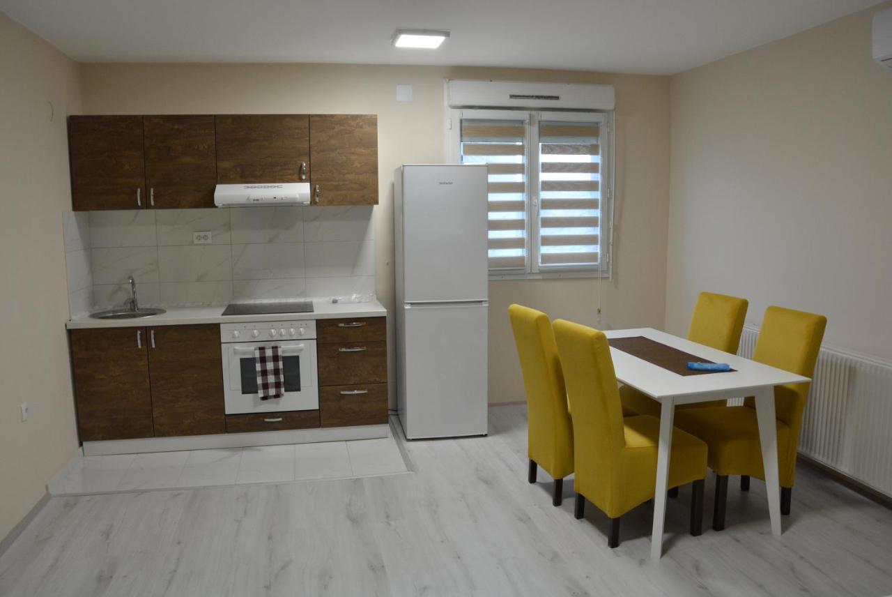 Garden Apartmani Ягодина Екстер'єр фото