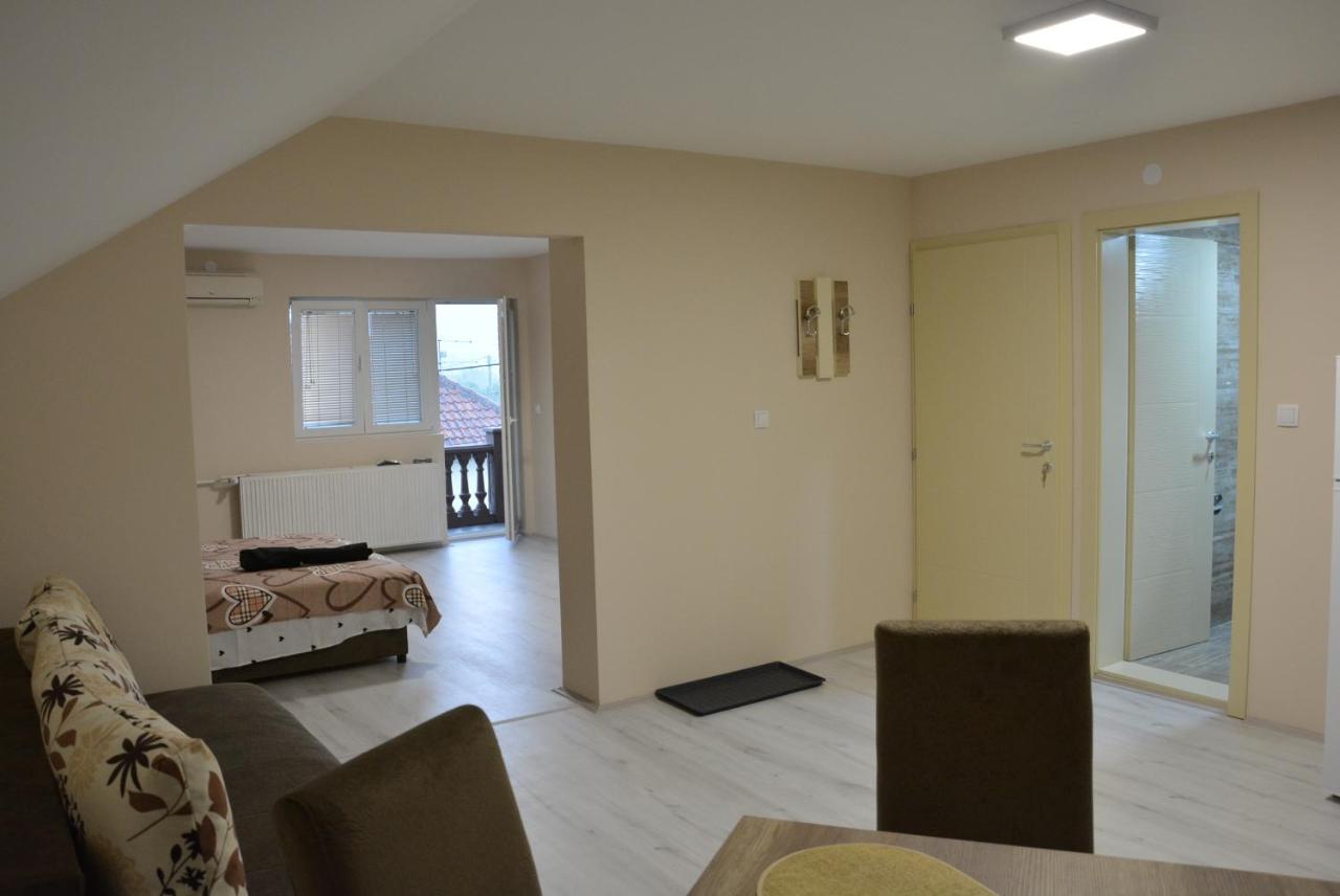 Garden Apartmani Ягодина Екстер'єр фото