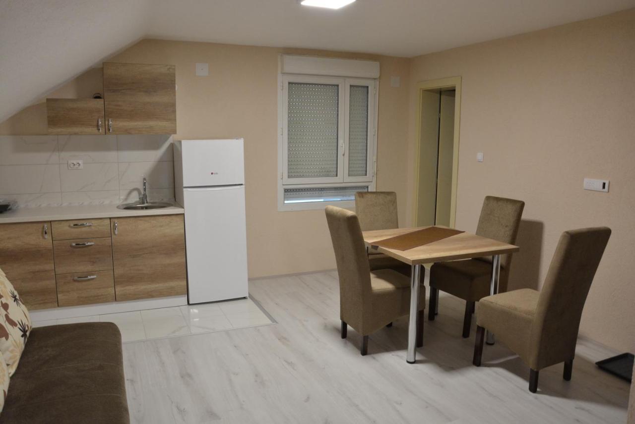 Garden Apartmani Ягодина Екстер'єр фото