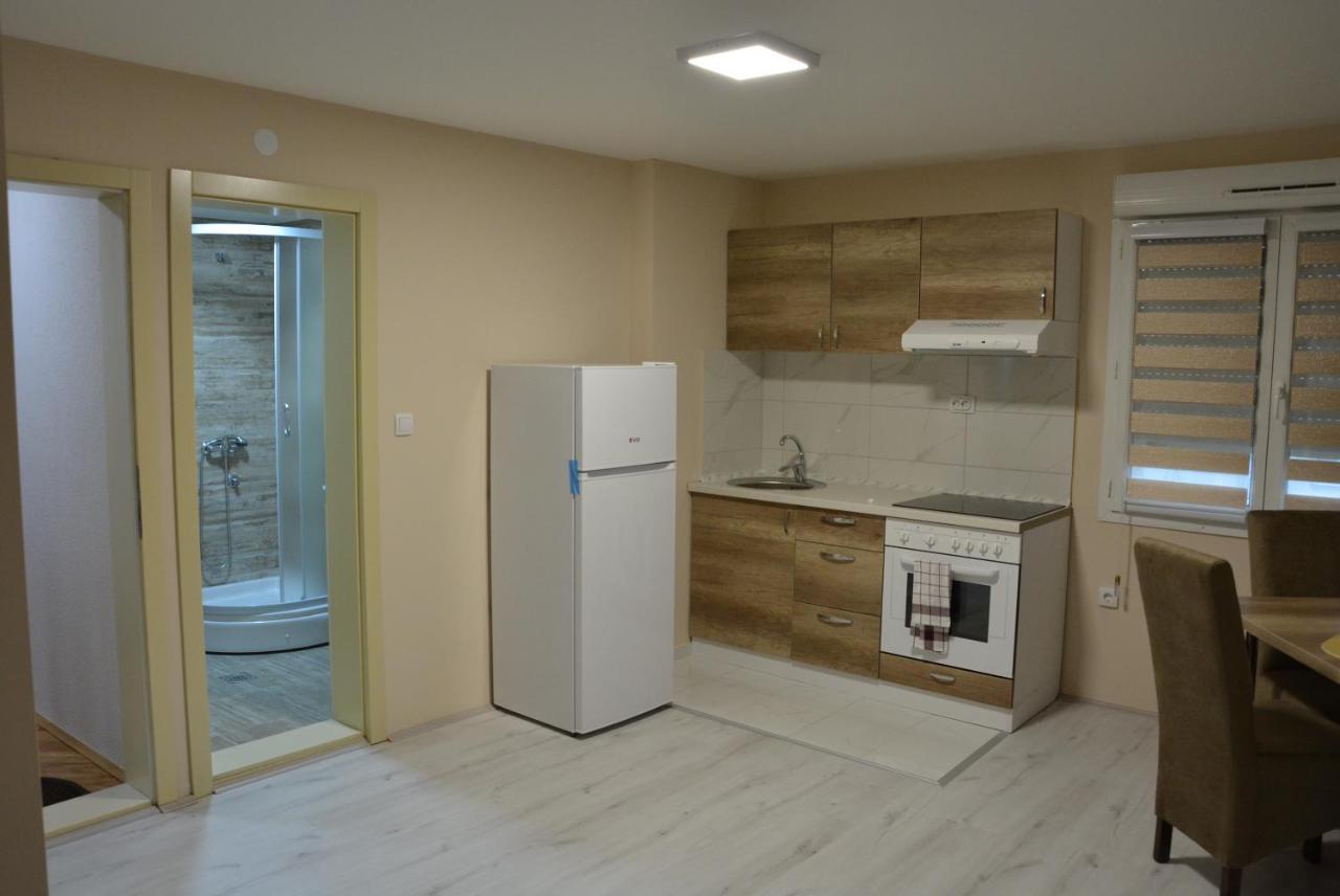 Garden Apartmani Ягодина Екстер'єр фото